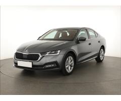 ŠKODA SUPERB COMBI 2.0TDI 140 LAURIN&K 4X4 DSG 7ST