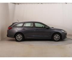 Hyundai i30 1.6 CRDi 81kW - 8