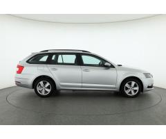 Škoda Octavia 1.6 TDI 85kW - 8