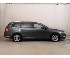 Volkswagen Passat 2.0 TDI 103kW - 9