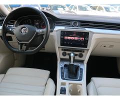 Volkswagen Passat 2.0 TDI 110kW - 10