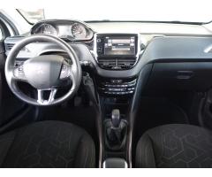 Peugeot 2008 1.2 PureTech 81kW - 10