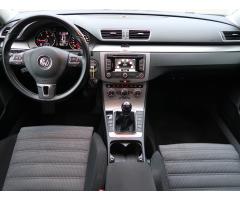 Volkswagen Passat 2.0 TDI 103kW - 11