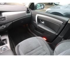 Renault Laguna 2.0 dCi 110kW - 11