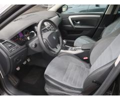 Renault Laguna 2.0 dCi 110kW - 16