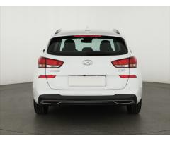 Hyundai i30 1.6 CRDi 85kW - 6