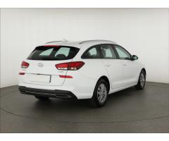 Hyundai i30 1.6 CRDi 85kW - 7