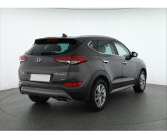 Hyundai Tucson 2.0 CRDi 100kW - 7