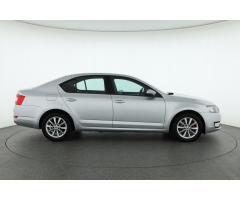 Škoda Octavia 1.6 TDI 77kW - 8