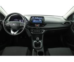 Hyundai i30 1.6 CRDi 85kW - 9