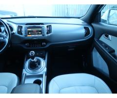 Kia Sportage 1.7 CRDi 85kW - 11