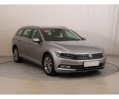 Volkswagen Passat 1.6 TDI 88kW - 1