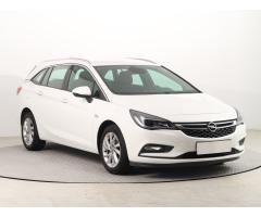 Opel Astra 1.4 T 92kW - 1