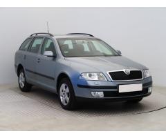 ŠKODA SUPERB COMBI 2.0TDI 140 LAURIN&K 4X4 DSG 7ST