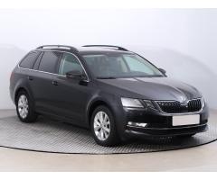 ŠKODA SUPERB COMBI 2.0TDI 140 LAURIN&K 4X4 DSG 7ST