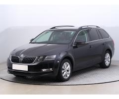 ŠKODA SUPERB COMBI 2.0TDI 140 LAURIN&K 4X4 DSG 7ST