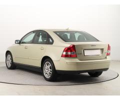 Volvo S40 2.0 D 100kW - 5