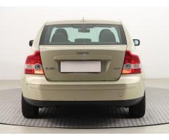 Volvo S40 2.0 D 100kW - 6