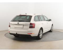 Škoda Octavia 1.6 TDI 85kW - 8