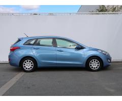 Hyundai i30 1.6 MPI 88kW - 8