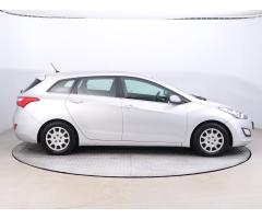 Hyundai i30 1.6 CRDi 81kW - 8