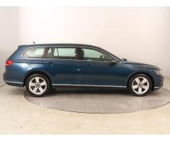 Volkswagen Passat 2.0 TDI 110kW - 8