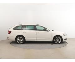 Škoda Octavia 1.6 TDI 85kW - 9