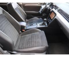 Volkswagen Passat 1.6 TDI 88kW - 12