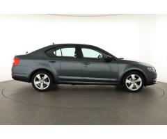 Škoda Octavia 2.0 TDI 110kW - 8