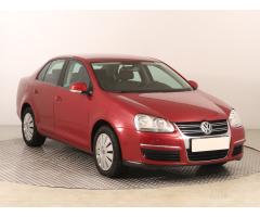 Volkswagen Jetta 1.6 75kW - 1