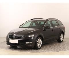 ŠKODA SUPERB COMBI 2.0TDI 140 LAURIN&K 4X4 DSG 7ST