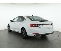 ŠKODA SUPERB COMBI 2.0TDI 140 LAURIN&K 4X4 DSG 7ST