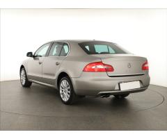 ŠKODA SUPERB COMBI 2.0TDI 140 LAURIN&K 4X4 DSG 7ST