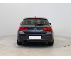 BMW Řada 1 120d xDrive 140kW - 6