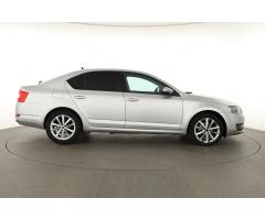 Škoda Octavia 2.0 TDI 110kW - 8