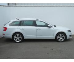 Škoda Octavia 2.0 TDI 110kW - 8