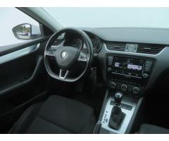 Škoda Octavia 2.0 TDI 110kW - 9