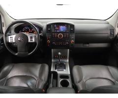 Nissan Navara 3.0 dCi 170kW - 10