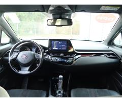 Toyota C-HR 1.8 Hybrid 90kW - 10