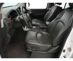 Nissan Navara 3.0 dCi 170kW - 16