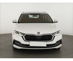 ŠKODA SUPERB COMBI 2.0TDI 140 LAURIN&K 4X4 DSG 7ST