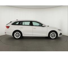 Škoda Octavia 2.0 TDI 110kW - 8