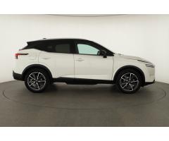 Nissan Qashqai 1.3 DIG-T 116kW - 8