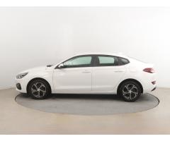 Hyundai i30 1.6 CRDi MHEV 100kW - 4