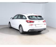 Hyundai i30 1.6 CRDi 85kW - 5