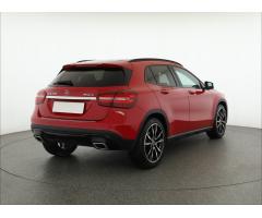 Mercedes-Benz GLA GLA 220 4MATIC 135kW - 7