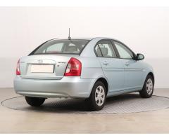 Hyundai Accent 1.4i 71kW - 7