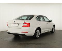 Škoda Octavia 1.6 TDI 66kW - 7