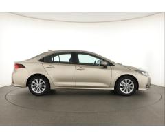 Toyota Corolla 1.5 VVT-i 92kW - 8