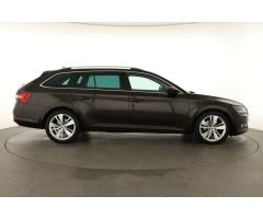 Škoda Superb 2.0 TDI 110kW - 8